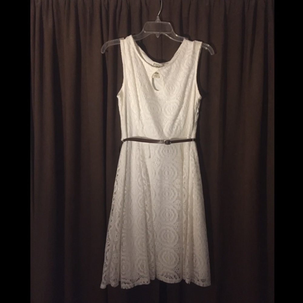 White lace dress